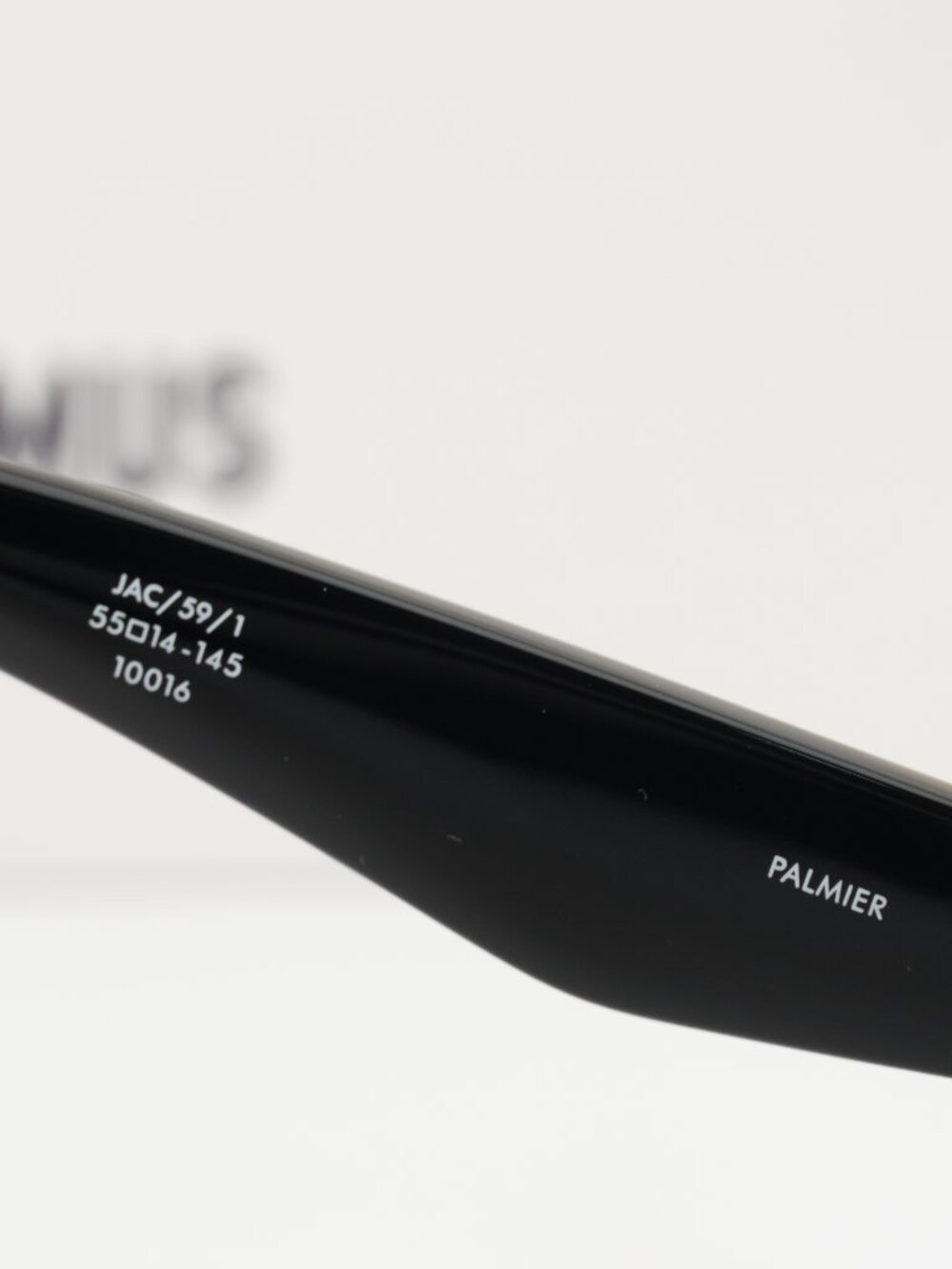 Jacquemus PALMIER JAC/59 C1 Cat Eye Sunglasses - Shiny Black / Grey - Picture 8 of 10